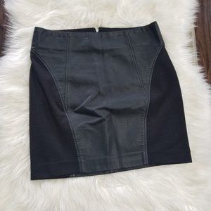 Dynamite | Black Faux Leather Mini Skirt Stretch S